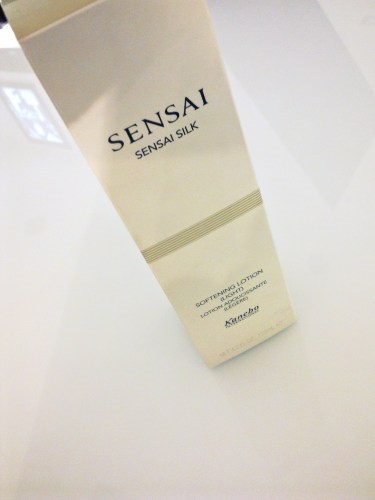 Тонізація шкіри з kanebo - sensai silk softening lotion (light) відгуки