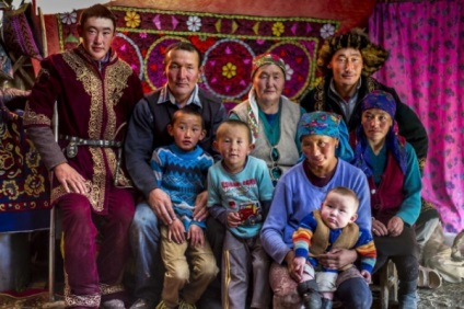 Distracție de călătorie, trăsături ale falconului în Mongolia