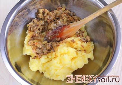 Vareniki cu cartofi și ciuperci, o rețetă pentru găluște gustoase