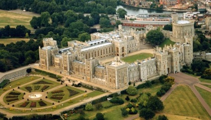 A Windsor kastély a királyi család lakóhelye