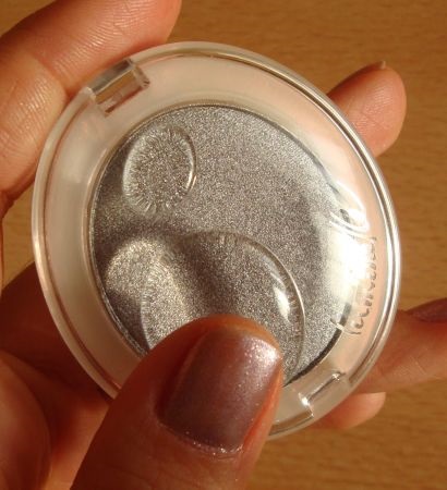 Yves-rocher luminelle umbra-pudra pentru ochi - pelete de argint - recenzii