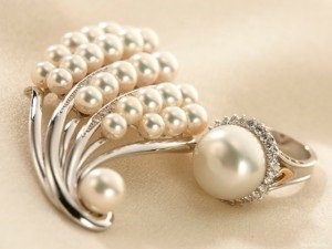 Pearl este o bijuterie care crește