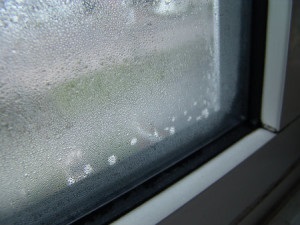 7 A kettős üvegezésű ablakok kondenzátumának leküzdése: felejtsd el a páralecsapódást az ablakokon