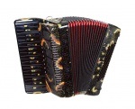 A1683 bravo iii 120 roșu acordeon cu trei părți, cu acompaniament gata pregătit hohner