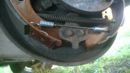 A Peugeot 405 autolock hátsó párna