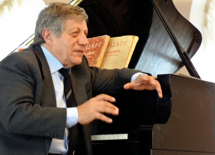 Fiți un pianist, o literatură de artă