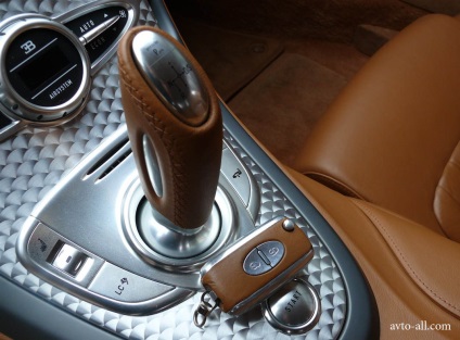 Bugatti veyron impresioneaza cu viteza maxima, totul despre masini