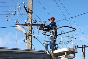 Ce amenință conexiunea neautorizată la rețeaua electrică