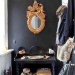 Negru interior și o combinație în ea, lookcolor