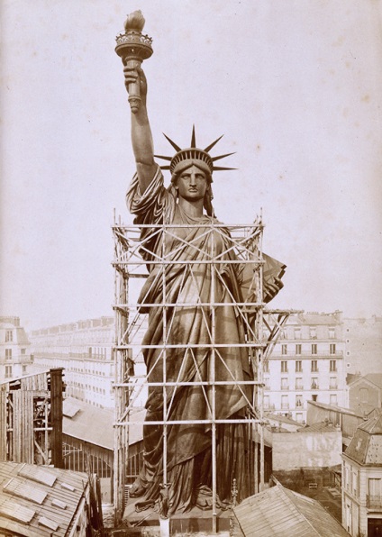 Mit látott a szabadság szobor az életének 130 éve alatt?