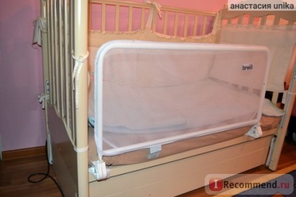 Bariera de siguranță pentru copii pentru un pat - 