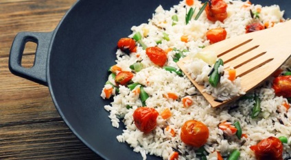 Hostess economic cinci feluri de mâncare din orez fiert