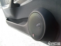 Efectuarea de podiumuri în ușa mașinii - studioul auto sunet studio avto concept