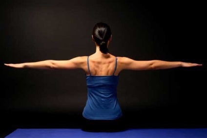 Yoga pentru complexul din spate al exercițiilor pentru începători pentru întărirea mușchilor dorsali