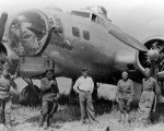 Cum germanii au bombardat o bază aeriană americană în URSS, un blog pentru ei