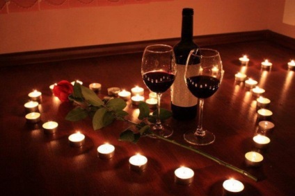 Hogyan szervezzen egy romantikus estet egy emberrel, pletykákkal