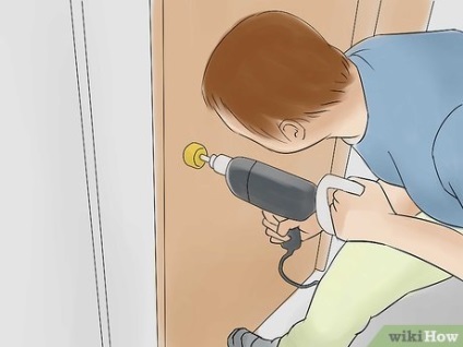 Cum să fixați un blocaj într-o încuietoare