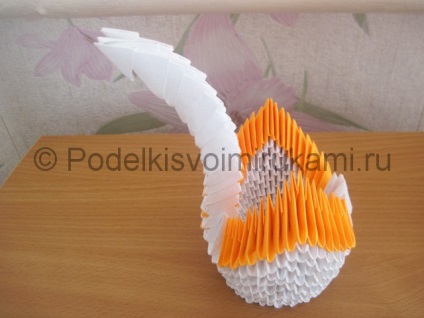 Hogyan készítsünk héját papírból origami technikában?