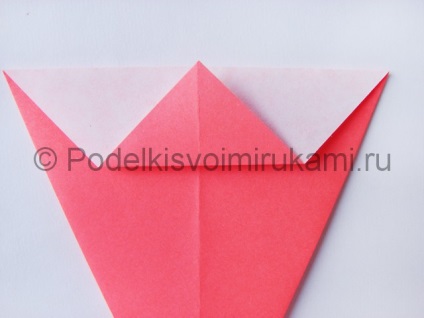 Hogyan készítsünk hattyút papíron az origami technikában?