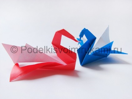 Hogyan készítsünk héját papírból origami technikában?