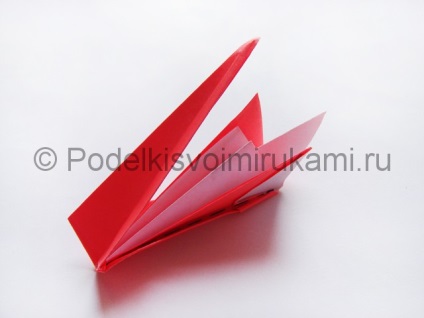 Hogyan készítsünk hattyút papíron az origami technikában?