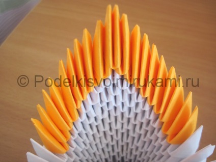 Hogyan készítsünk héját papírból origami technikában?