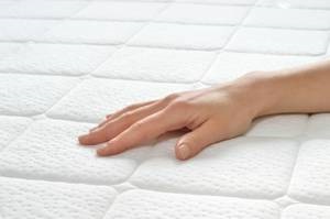 Hogyan tartsuk meg a matracot jó állapotban, a belsőépítészetben