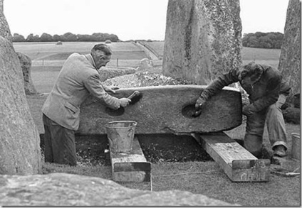 Hogyan hozzunk létre egy történetet a saját kezünkkel, találkozzunk Stonehenge-szel