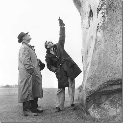 Hogyan hozzunk létre egy történetet a saját kezünkkel, találkozzunk Stonehenge-szel
