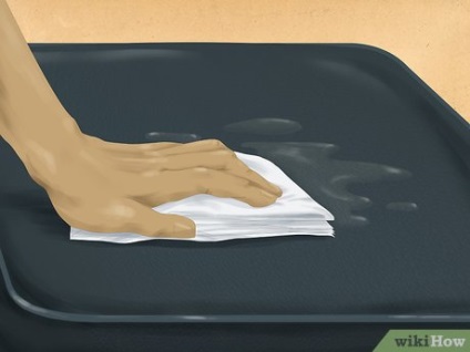 Cum să eliminați mirosul de urină dintr-o canapea din piele