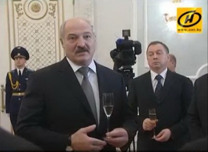 Când Lukashenka ajunge pentru saladarnasturi de băuturi alcoolice