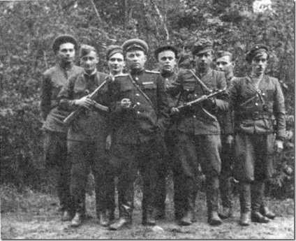 Ki vagy ezek hősök vagy árulók? Ukrán lázadó hadsereg (upa), vgil folyóirat