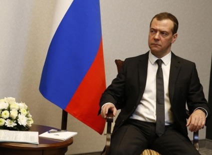 Medvedev a amânat eliberarea pașapoartelor electronice înainte de alegerile prezidențiale din 2018