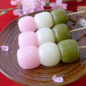 Mitarashi Dango (み た ら し 団 子), http