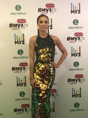 Olga Buzova nem kapta meg a zenés TV-díjat, és könnyekbe tört ki - a női nap