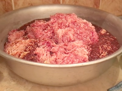 Pateu de ficat din ficat de porc în autoclavă (rețetă pentru 22 cutii de 0,5 litri)