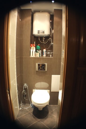 Kis WC-k újjászületése (hasznos) Egy apró WC átalakítása