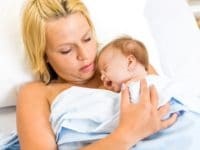 Pneumonia la nou-născuți este o boală vicioasă și periculoasă, care necesită o atenție deosebită