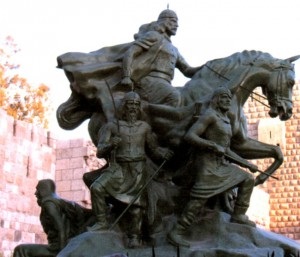 Salah-ad-din (saladin) - kiutasított keresztesek, 100 nagy uralkodó és uralkodó (salah-ad-din) Salah-ad-din (saláta) - kiutasított keresztesek, 100 nagy uralkodó és uralkodó