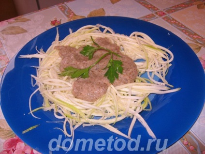 Nyers szója spagetti, házi készítésű