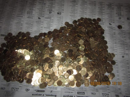 Angajații băncii de economii au refuzat să accepte monede în valoare de 750 de ruble și, prin urmare, au încălcat legea