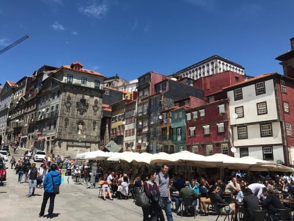 Ghid de vin de la portul portului, în trecere