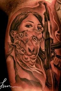 Chicos tatuaje, valori, fotografii și schițe de tatuaje stil Chicano