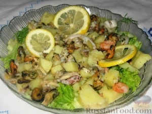 Salată caldă de fructe de mare