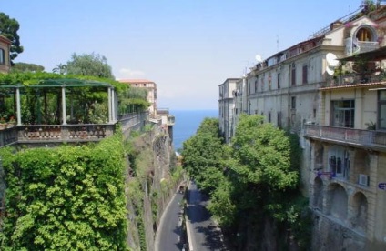 Seara în Sorrento Italia în palma mâinii tale