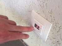 Alegem podele electrice calde pentru un apartament (3 fotografii)