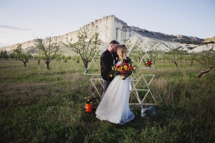 A Krímben elkezdte az esküvői szezon folyamatait, árait és szakembereinek tanácsát