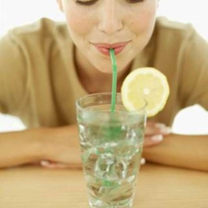 Sassi apă (sassy) pentru pierderea in greutate, baza de prescriptie medicala, cum sa bei corect, contraindicatii, rezultate