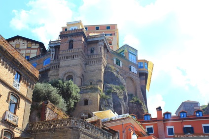 Sorrento emlékei, a turisták egyik legfontosabb pontja mindenütt