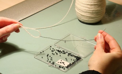 Tricotat cu margele pe ace de tricotat - târg de meșteșugari - manual, manual